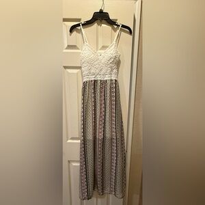Justify Boho Lace Maxi Dress Small